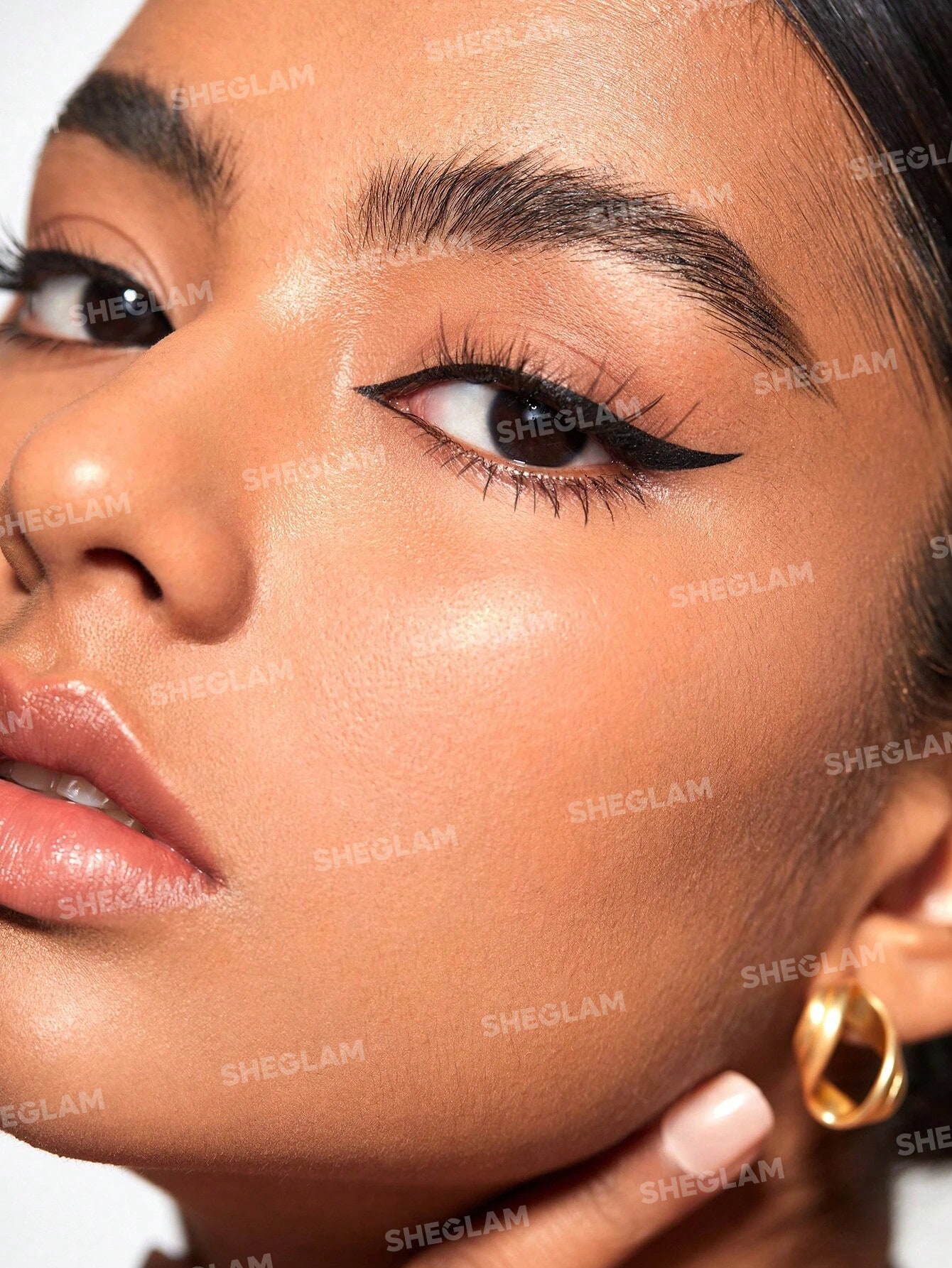 SHEGLAM Multi-Tasker Line & Detail Eyeliner Pen-Black - Image 3