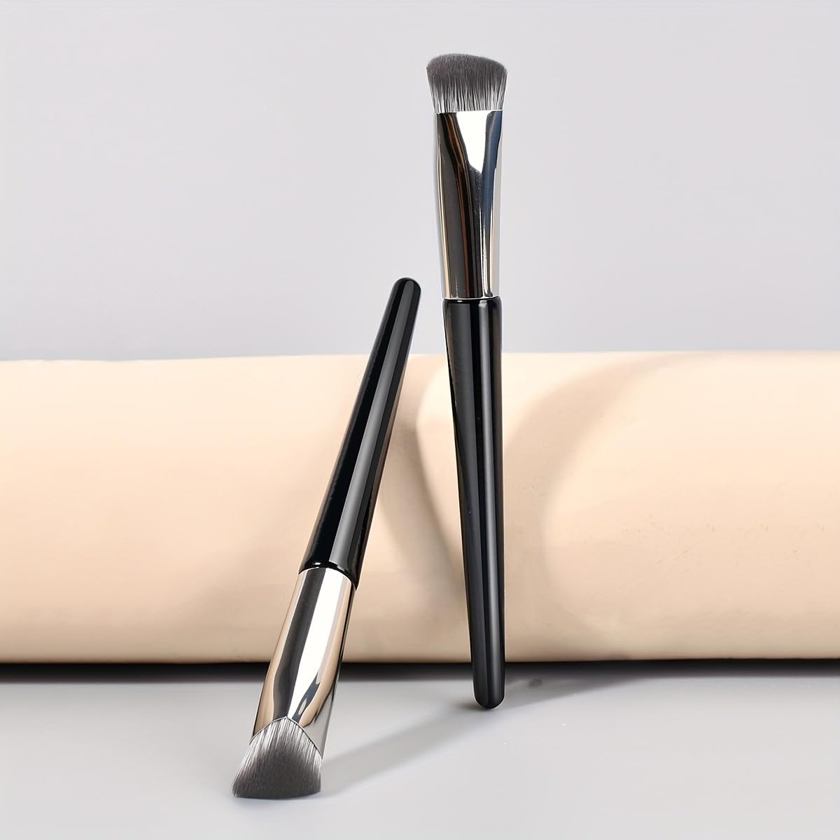 Soft Makeup Brush, Black Triangle Foundation Brush, Black & Silver - Image 2